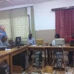 Carlo da dei consigli ai nuovi allievi